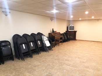 social room at La Salle Towers in Burlington ON